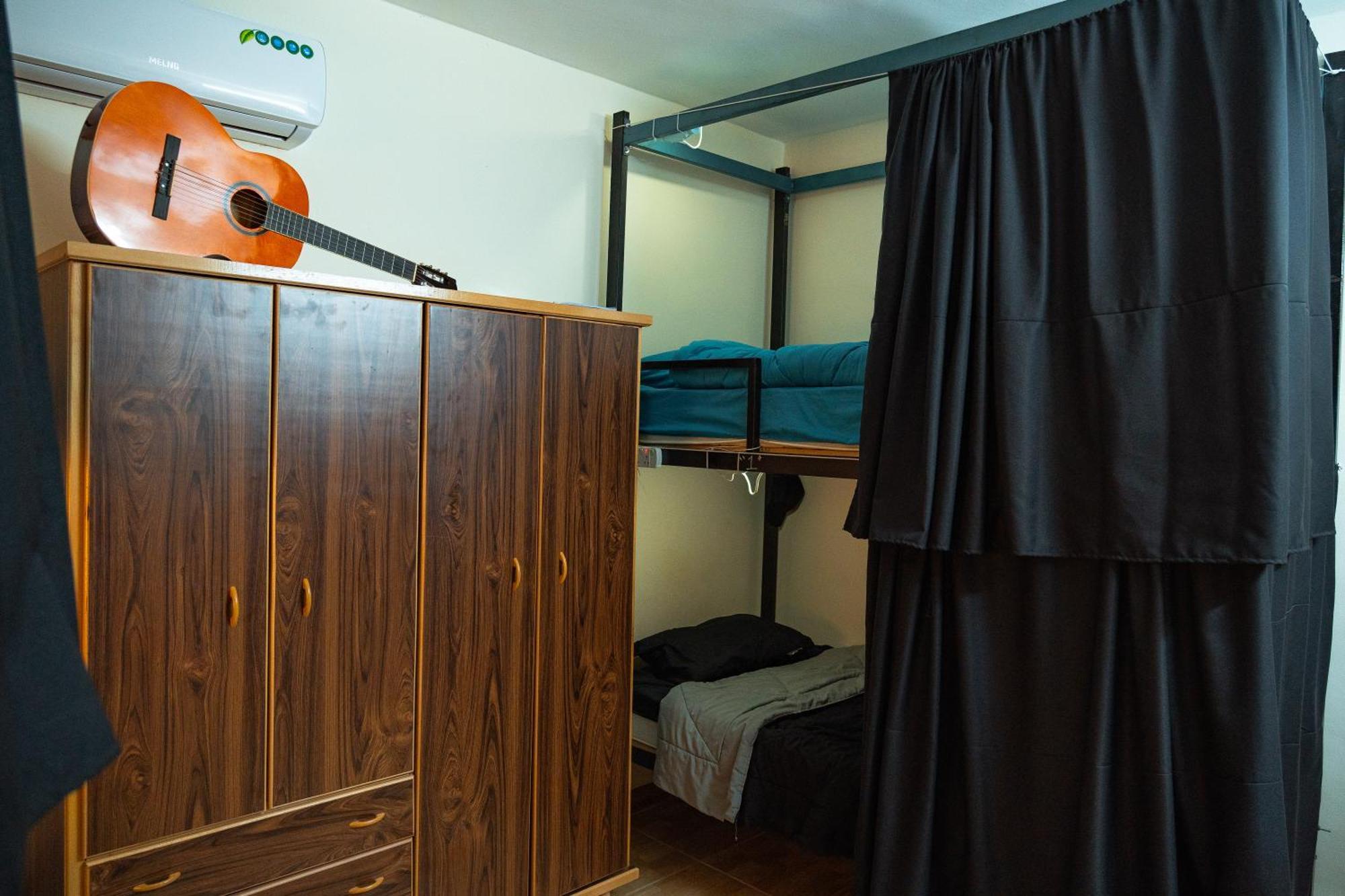 Extra Traveller Hostel Aqaba Bagian luar foto