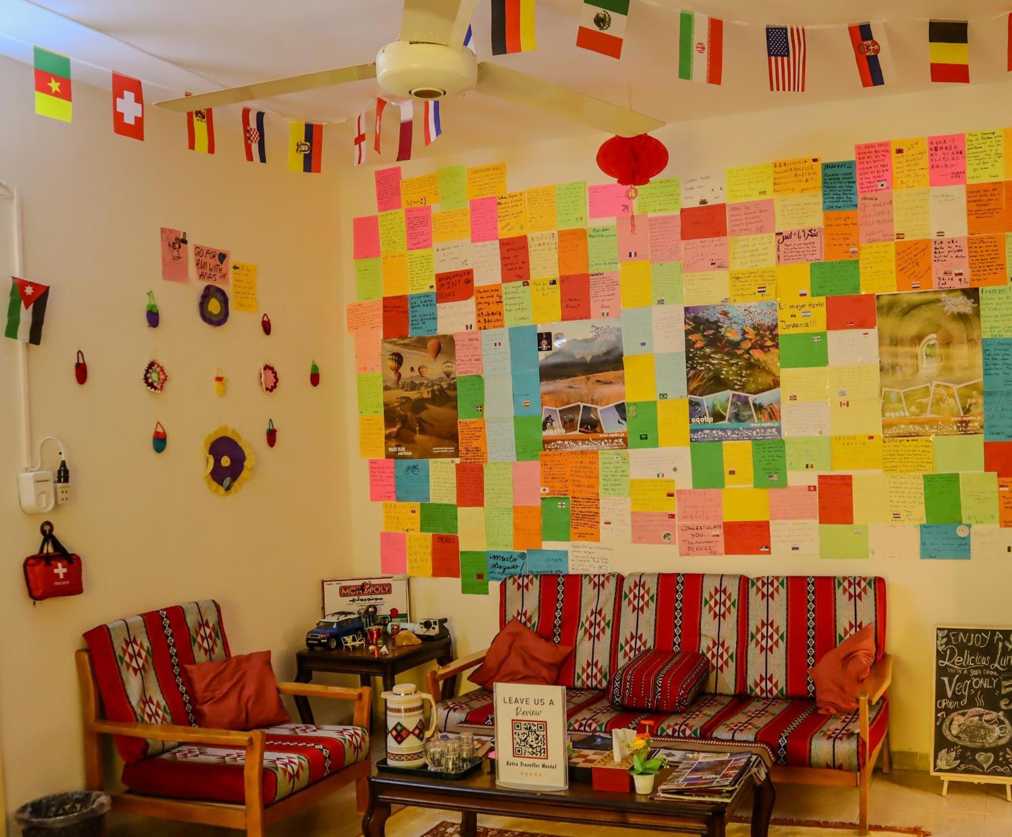 Extra Traveller Hostel Aqaba Bagian luar foto
