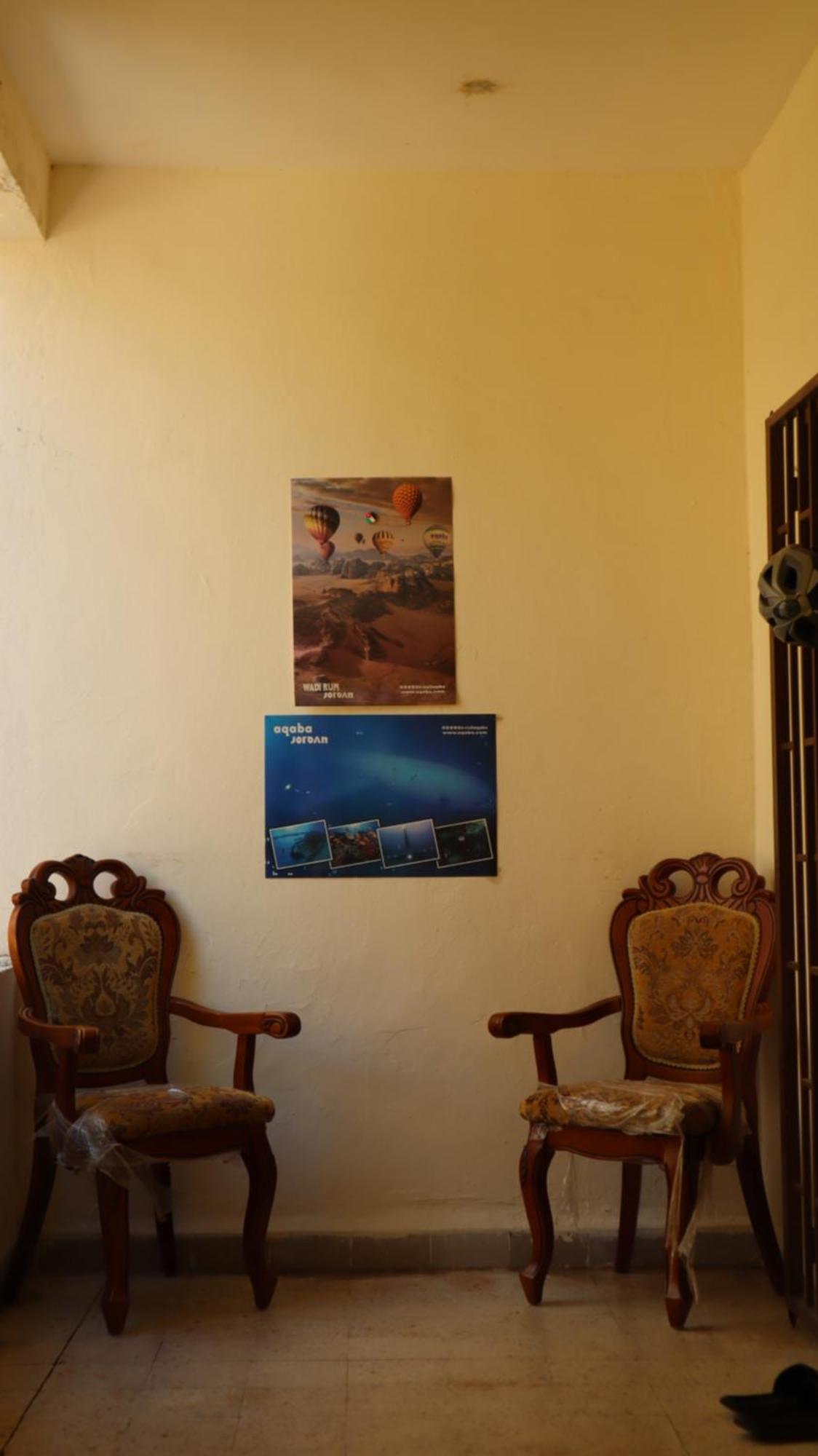 Extra Traveller Hostel Aqaba Bagian luar foto